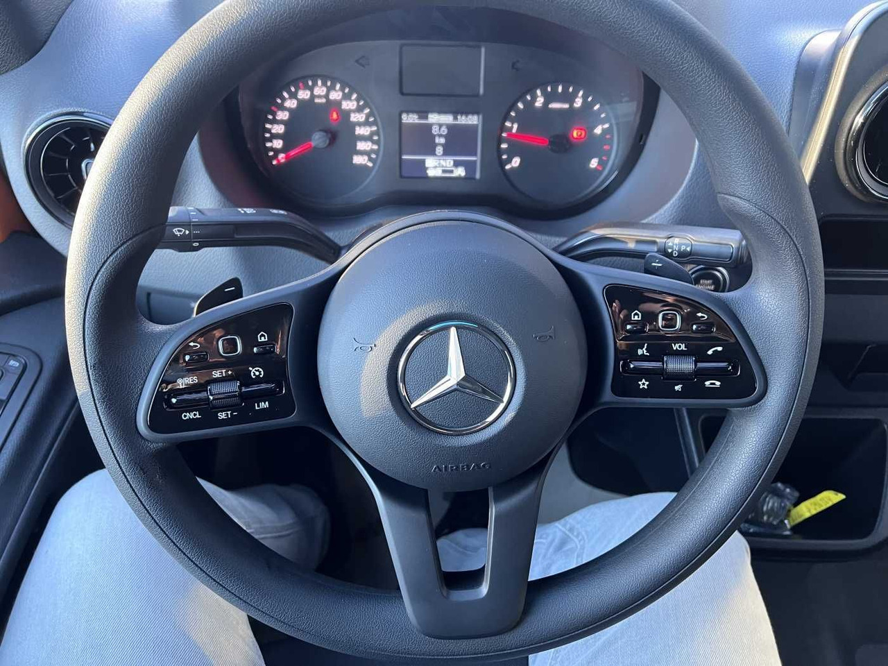 כלי רכב מסחרי במיטה שטוחה, כלי רכב מסחרי קומבי Mercedes-Benz Sprinter 317 CDI DoKa 4325 Klima MBUX Stdheiz: תמונה 11 כלי רכב מסחרי במיטה שטוחה, כלי רכב מסחרי קומבי Mercedes-Benz Sprinter 317 CDI DoKa 4325 Klima MBUX Stdheiz: תמונה 11