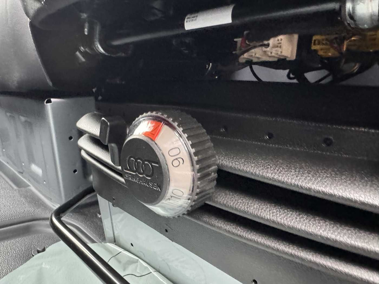 כלי רכב מסחרי עם לוח Mercedes-Benz Sprinter 319 CDI 4x4 3665 Klima Standheiz AHK: תמונה 9