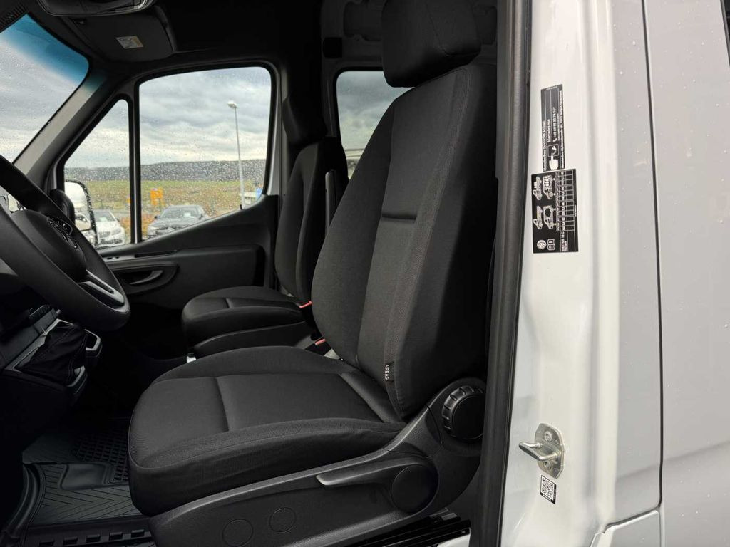 כלי רכב מסחרי עם לוח Mercedes-Benz Sprinter 517 CDI 4325 Kamera MBUX Klima: תמונה 8