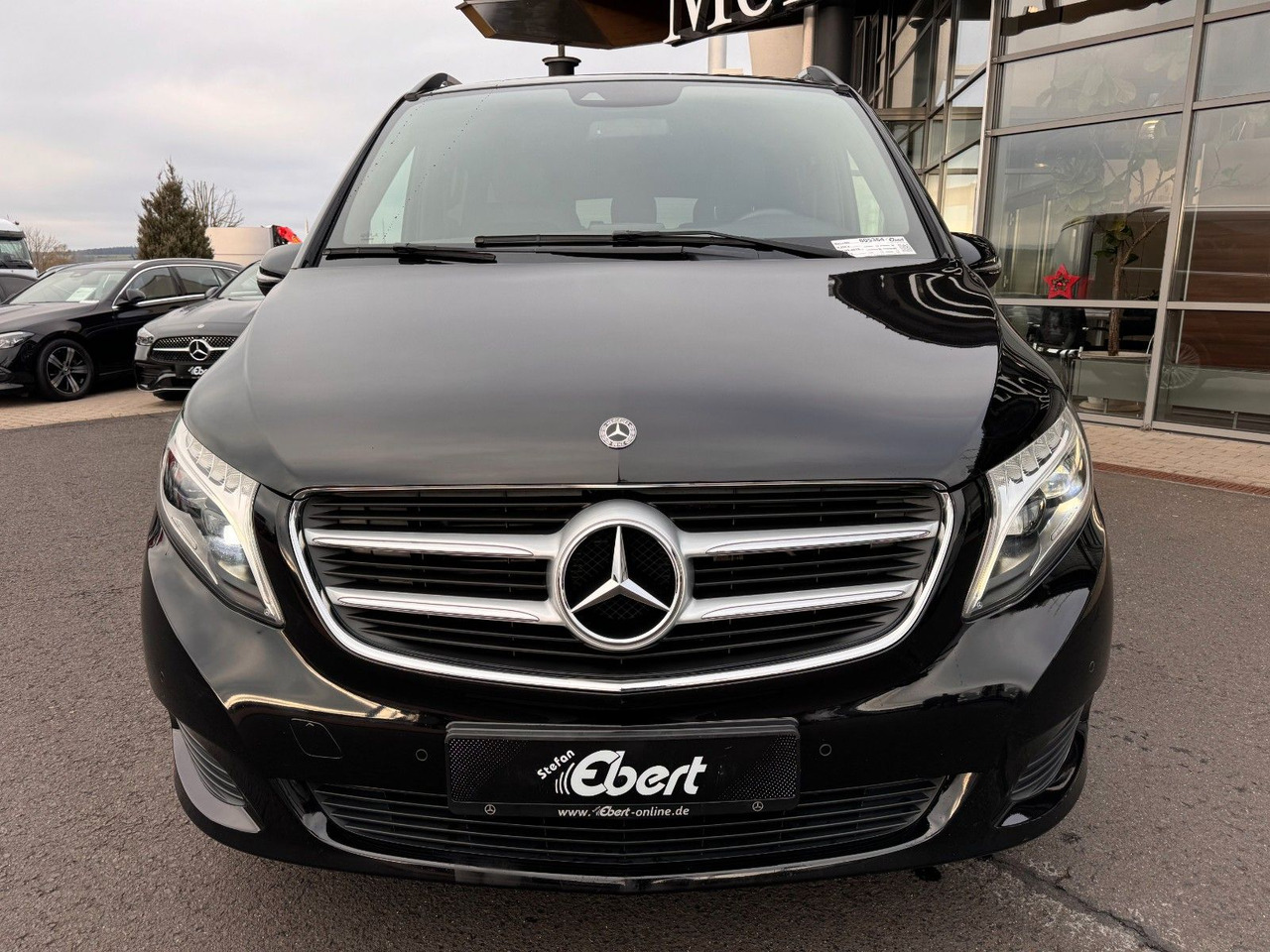 Mercedes-Benz V 250 d AVA Extralang AHK2,5to Kamera LED - כלי רכב מסחרי לנוסעים: תמונה 2 Mercedes-Benz V 250 d AVA Extralang AHK2,5to Kamera LED - כלי רכב מסחרי לנוסעים: תמונה 2