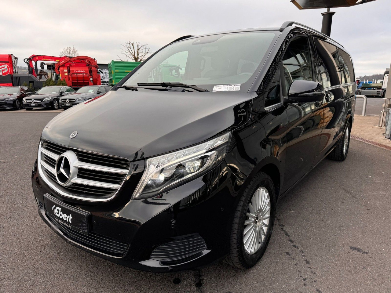 Mercedes-Benz V 250 d AVA Extralang AHK2,5to Kamera LED - כלי רכב מסחרי לנוסעים: תמונה 3 Mercedes-Benz V 250 d AVA Extralang AHK2,5to Kamera LED - כלי רכב מסחרי לנוסעים: תמונה 3