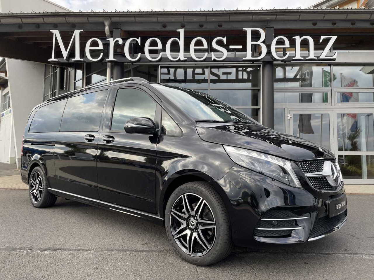 Mercedes-Benz V 300 d AVA 4MATIC AMG Kühlschrank AIRMATIC - מכונית: תמונה 1 Mercedes-Benz V 300 d AVA 4MATIC AMG Kühlschrank AIRMATIC - מכונית: תמונה 1