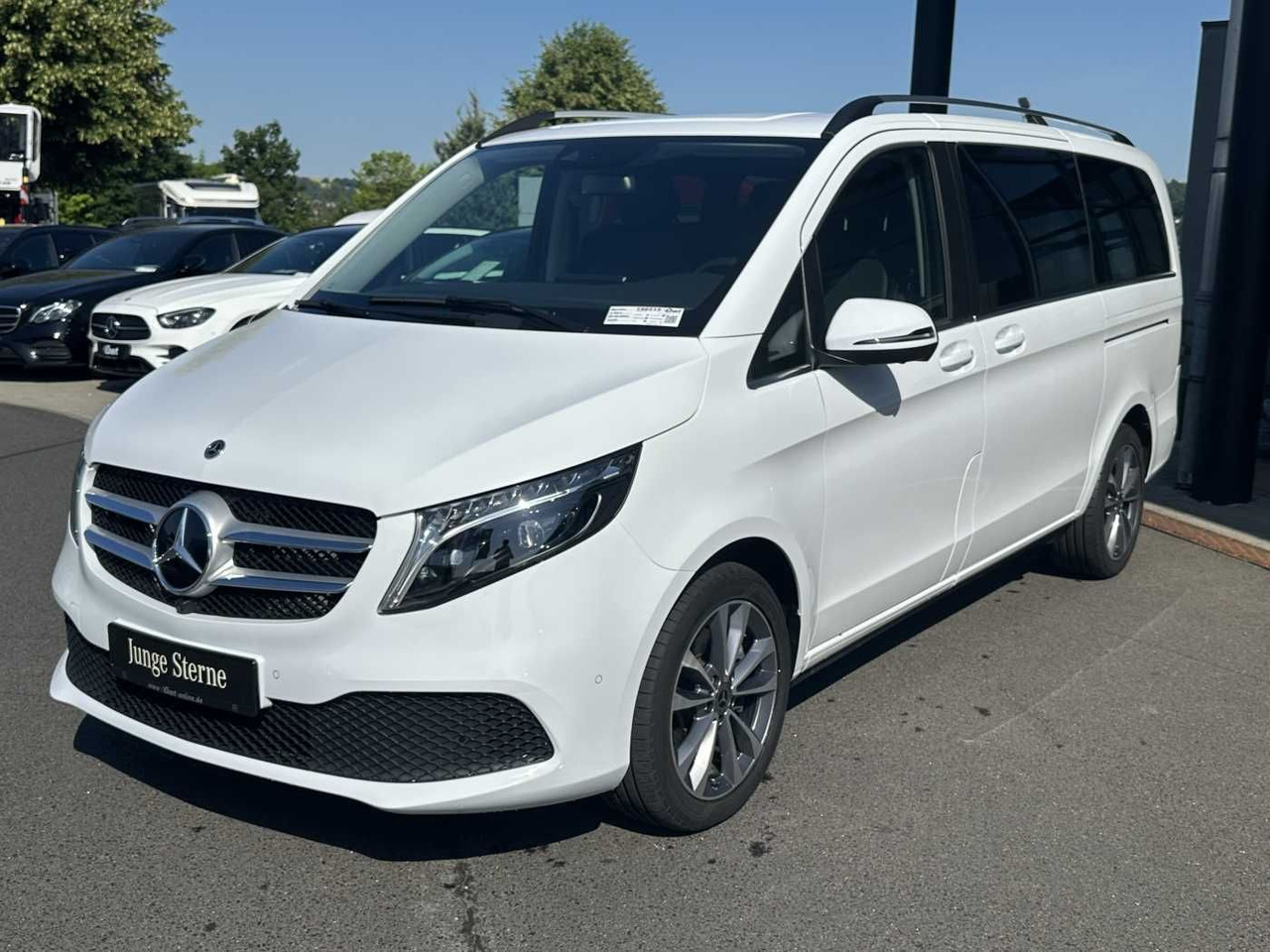 Mercedes-Benz V 300 d AVA ED 6Sitze Burmester 360Kamera el Tür - מכונית: תמונה 3 Mercedes-Benz V 300 d AVA ED 6Sitze Burmester 360Kamera el Tür - מכונית: תמונה 3