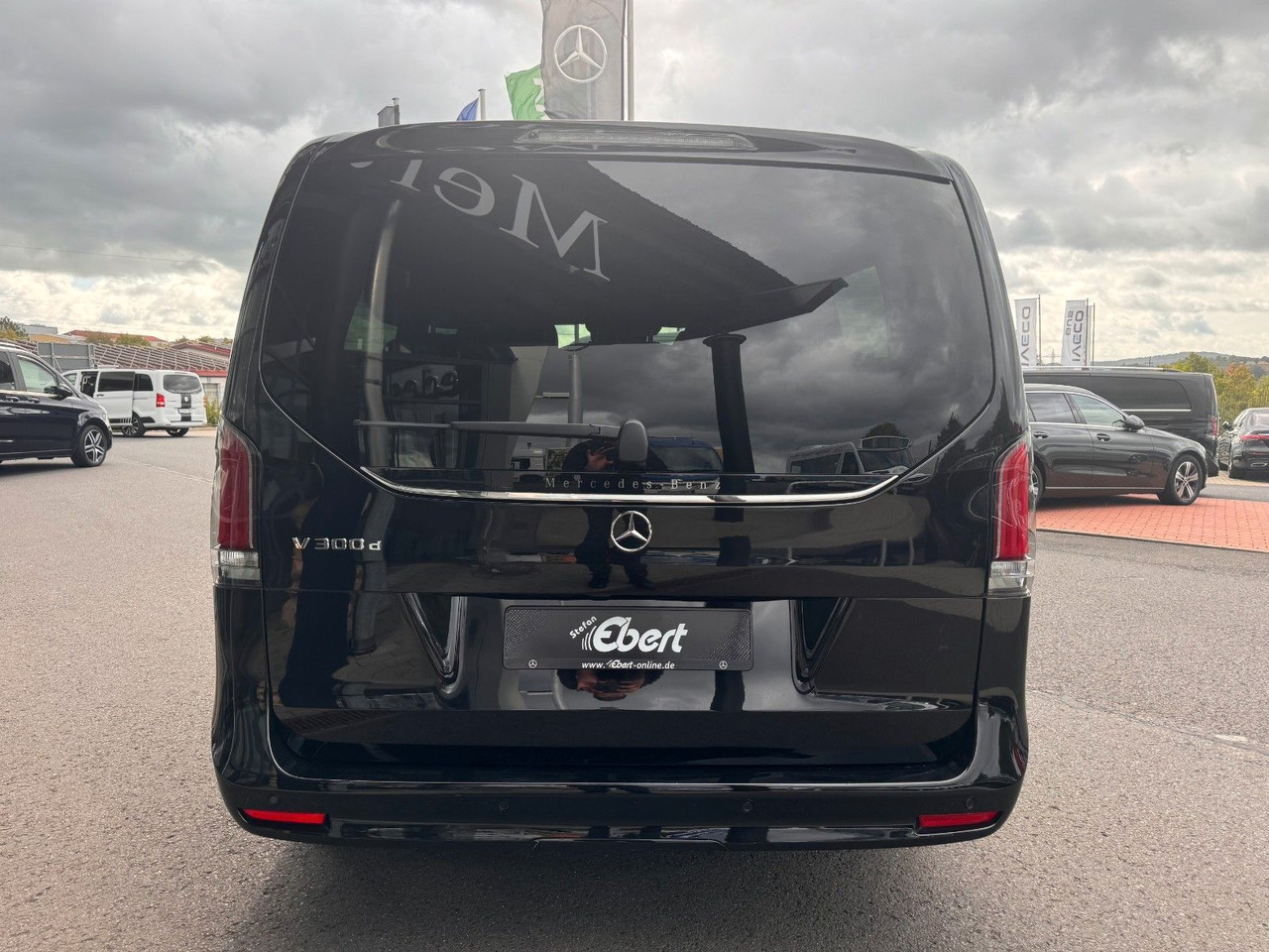 Mercedes-Benz V 300 d AVANTGARDE Extralang 360Kamera Standheiz - רכב סטיישן: תמונה 5 Mercedes-Benz V 300 d AVANTGARDE Extralang 360Kamera Standheiz - רכב סטיישן: תמונה 5