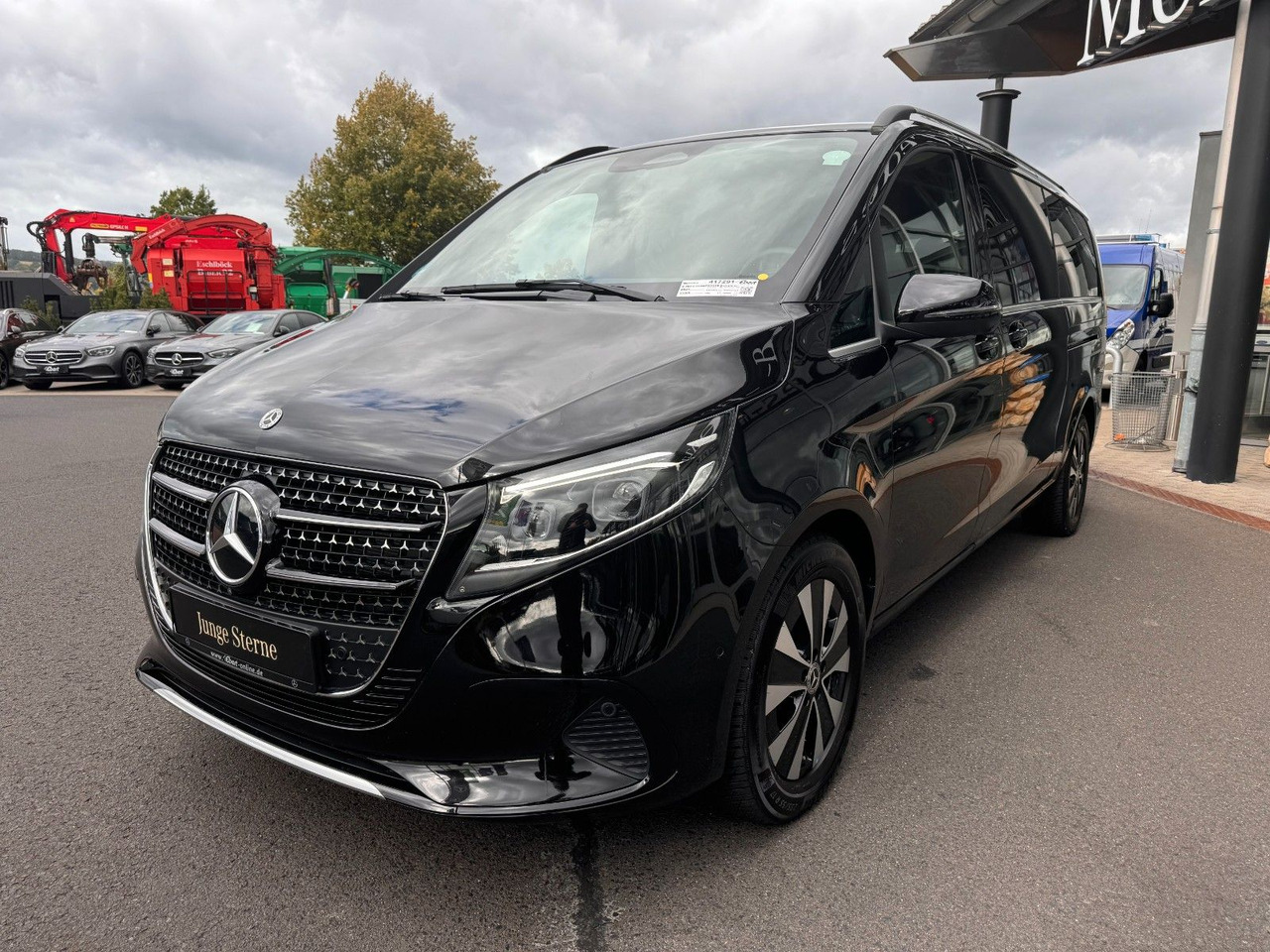 Mercedes-Benz V 300 d AVANTGARDE Extralang 360Kamera Standheiz - רכב סטיישן: תמונה 3 Mercedes-Benz V 300 d AVANTGARDE Extralang 360Kamera Standheiz - רכב סטיישן: תמונה 3