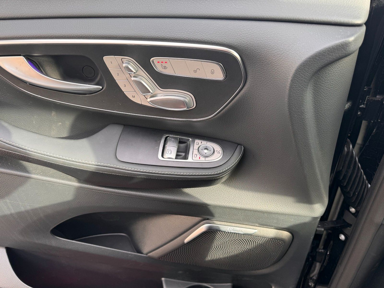 כלי רכב מסחרי לנוסעים Mercedes-Benz V 300 d EXCLUSIVE AIRMATIC AHK2,5 Standheiz: תמונה 20 כלי רכב מסחרי לנוסעים Mercedes-Benz V 300 d EXCLUSIVE AIRMATIC AHK2,5 Standheiz: תמונה 20