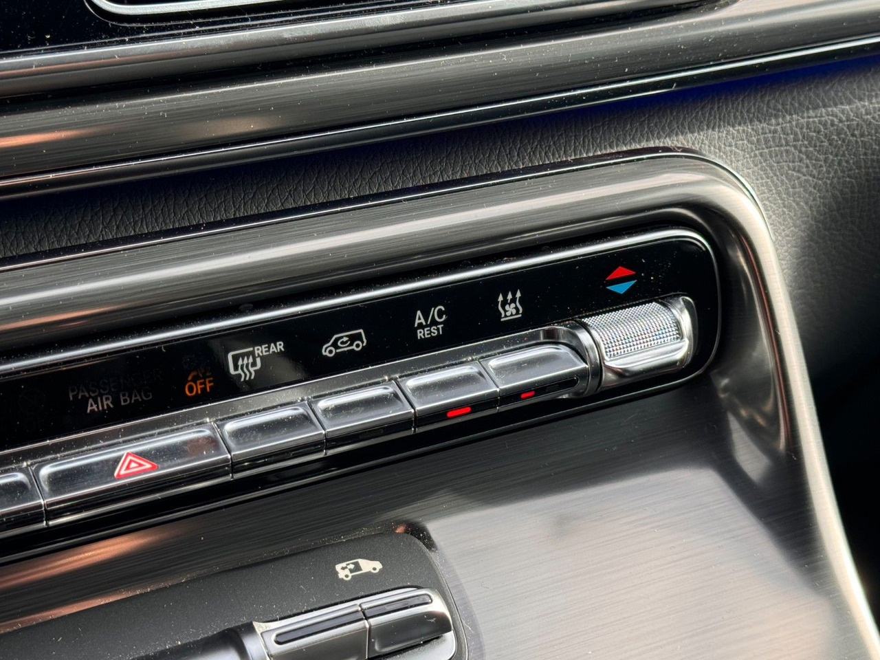 כלי רכב מסחרי לנוסעים Mercedes-Benz V 300 d EXCLUSIVE AIRMATIC AHK2,5 Standheiz: תמונה 14 כלי רכב מסחרי לנוסעים Mercedes-Benz V 300 d EXCLUSIVE AIRMATIC AHK2,5 Standheiz: תמונה 14