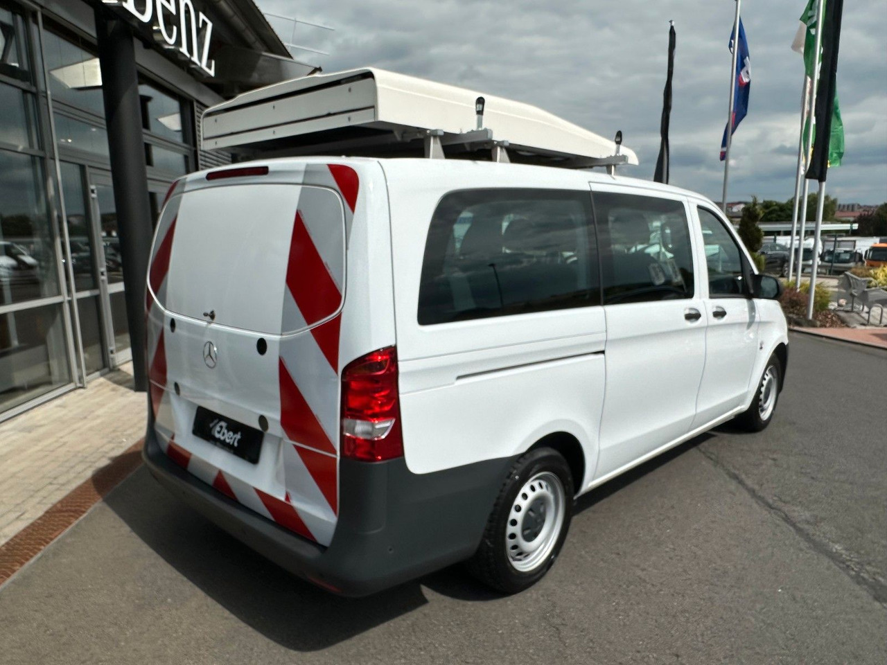 Mercedes-Benz Vito 111 CDI Tourer Begleitfahrzeug BF3+ / WVZ - כלי רכב מסחרי עם לוח: תמונה 5 Mercedes-Benz Vito 111 CDI Tourer Begleitfahrzeug BF3+ / WVZ - כלי רכב מסחרי עם לוח: תמונה 5