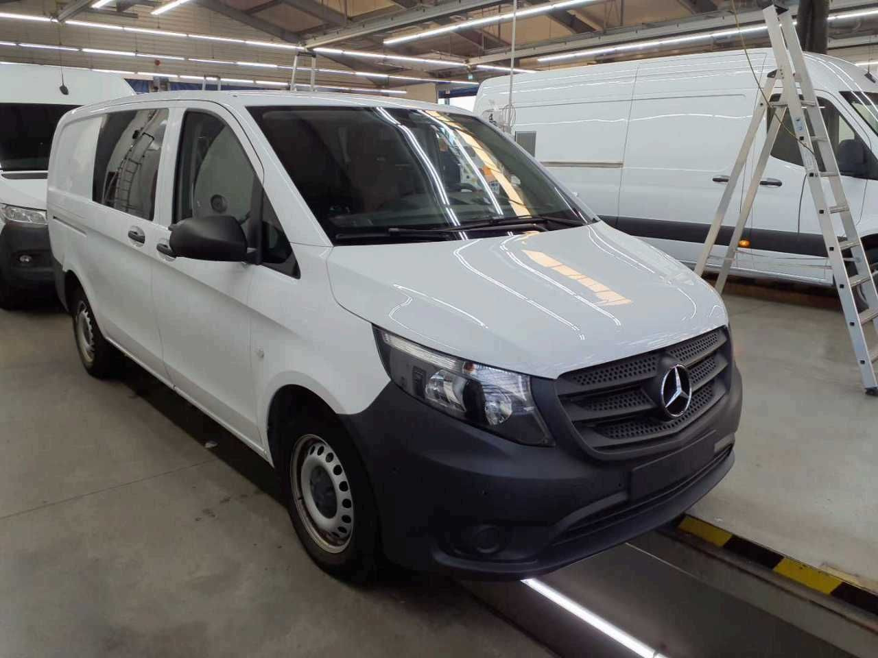 Mercedes-Benz Vito 114 CDI Mixto Klima Kamera Tempomat AHK - כלי רכב מסחרי קטן, כלי רכב מסחרי קומבי: תמונה 3 Mercedes-Benz Vito 114 CDI Mixto Klima Kamera Tempomat AHK - כלי רכב מסחרי קטן, כלי רכב מסחרי קומבי: תמונה 3