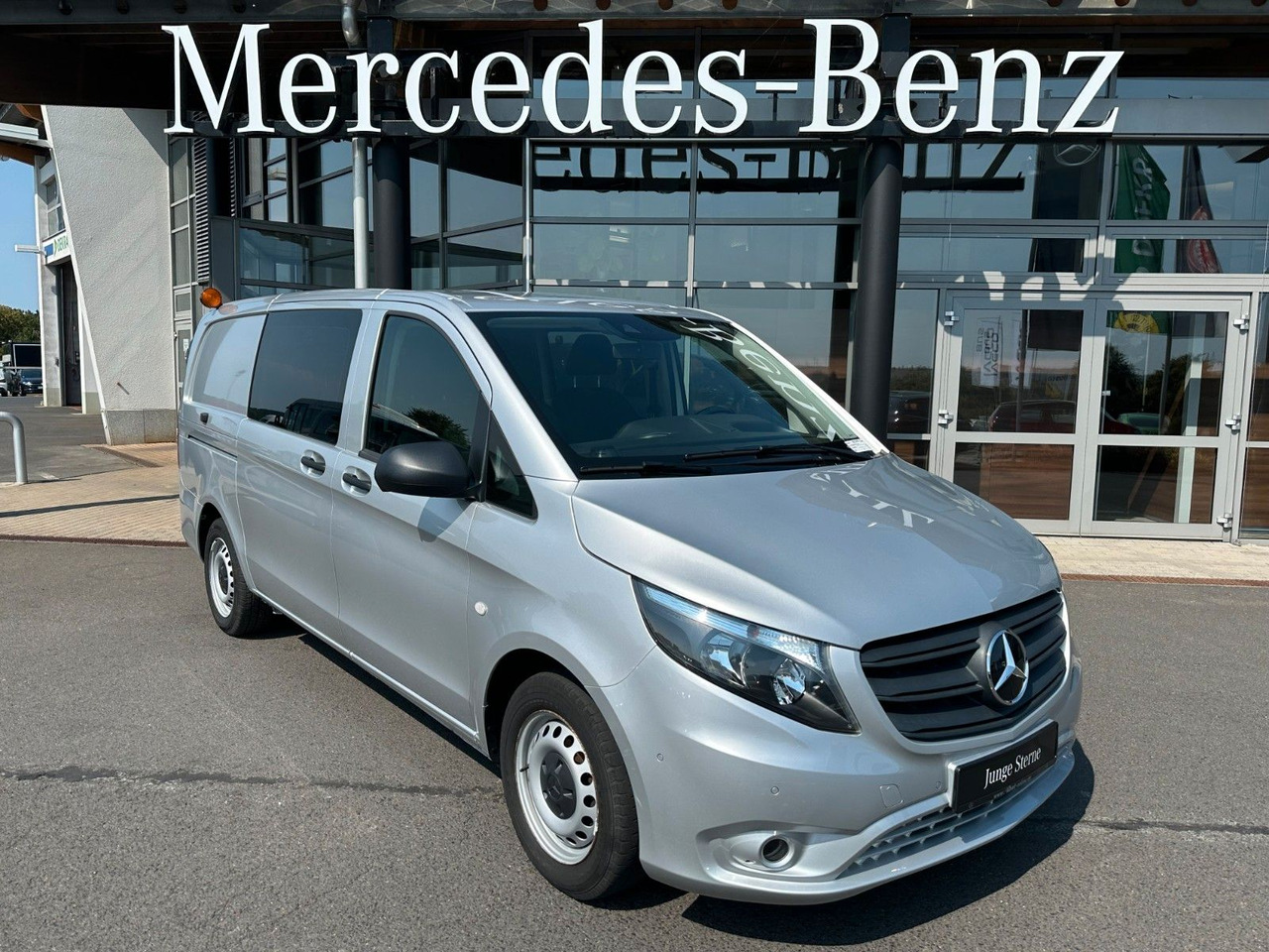 Mercedes-Benz Vito 114 CDI Mixto Regal AHK Klima PARKTRONIC - כלי רכב מסחרי קטן: תמונה 1 Mercedes-Benz Vito 114 CDI Mixto Regal AHK Klima PARKTRONIC - כלי רכב מסחרי קטן: תמונה 1