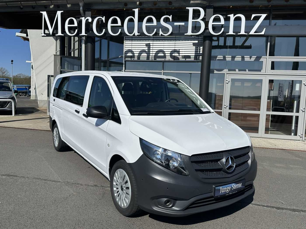 Mercedes-Benz Vito 114 CDI Tourer 8Sitze Klima Audio40 Kamera - כלי רכב מסחרי לנוסעים: תמונה 1 Mercedes-Benz Vito 114 CDI Tourer 8Sitze Klima Audio40 Kamera - כלי רכב מסחרי לנוסעים: תמונה 1