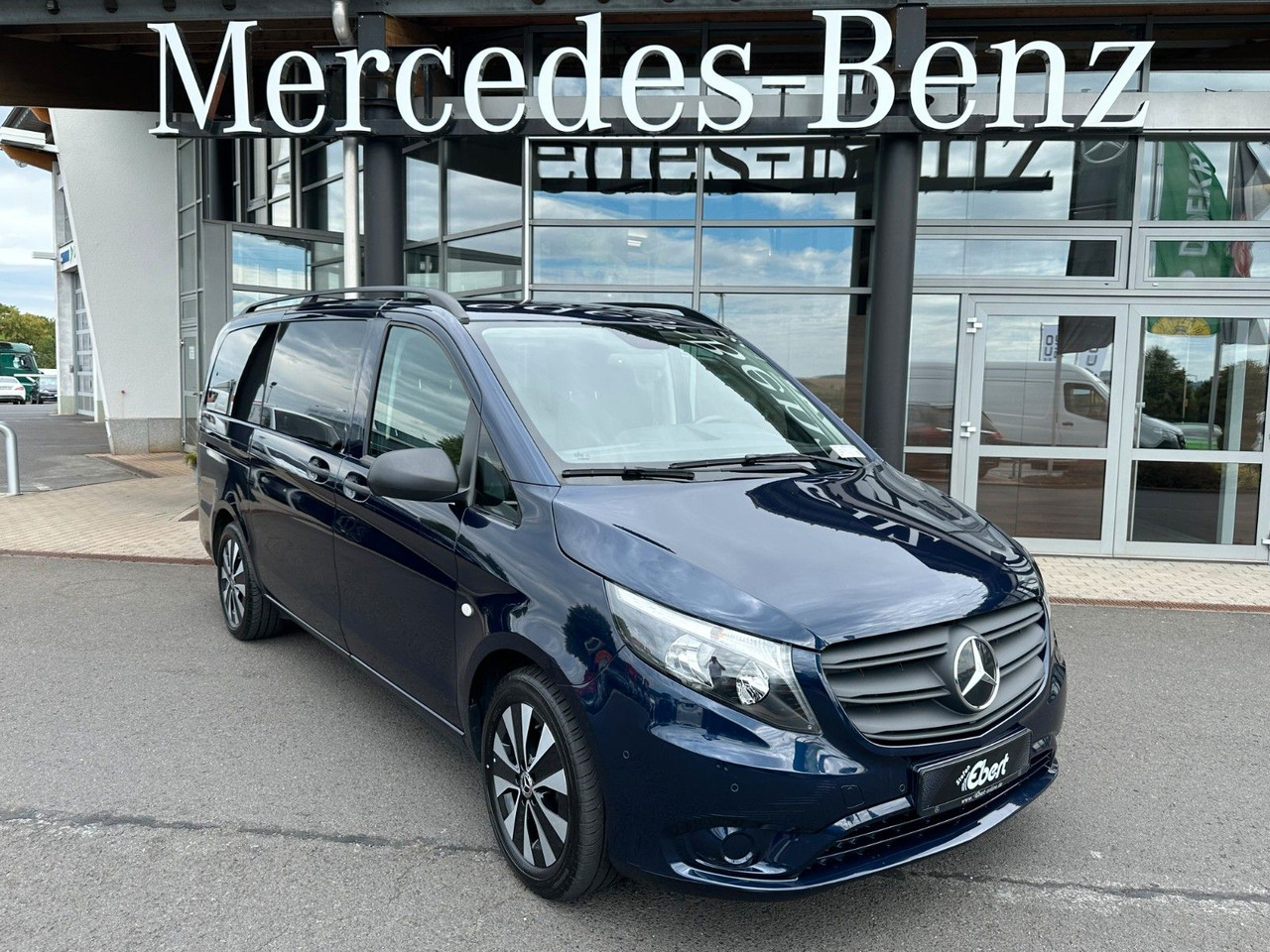 Mercedes-Benz Vito 116 CDI Tourer Pro Liege-Paket Panoramadach - כלי רכב מסחרי לנוסעים: תמונה 1 Mercedes-Benz Vito 116 CDI Tourer Pro Liege-Paket Panoramadach - כלי רכב מסחרי לנוסעים: תמונה 1