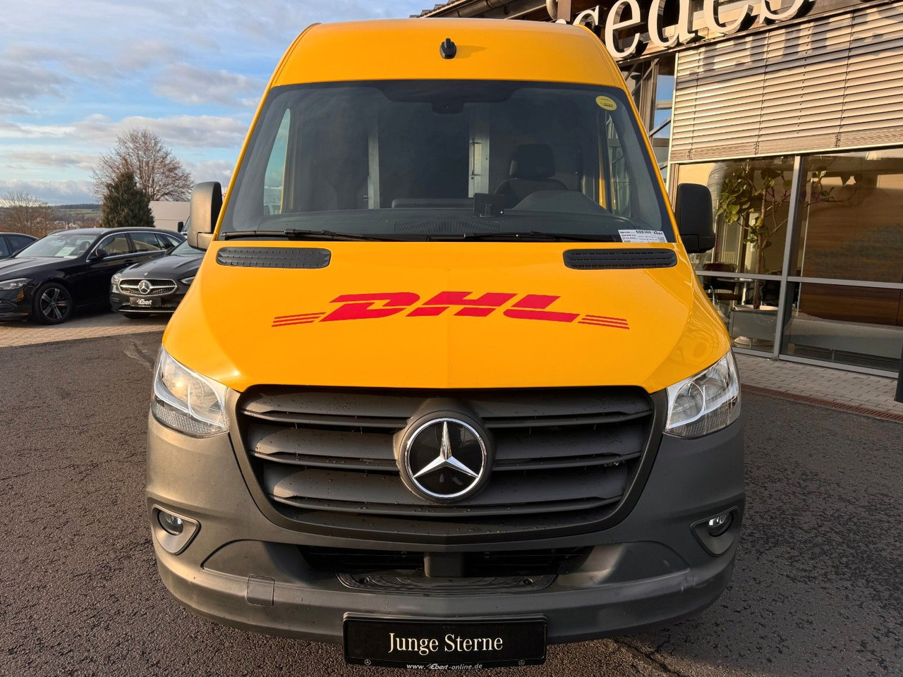Mercedes-Benz eSprinter 312 DHL Regal KEP-Ausbau - כלי רכב מסחרי עם לוח, כלי רכב מסחרי חשמלי: תמונה 2 Mercedes-Benz eSprinter 312 DHL Regal KEP-Ausbau - כלי רכב מסחרי עם לוח, כלי רכב מסחרי חשמלי: תמונה 2