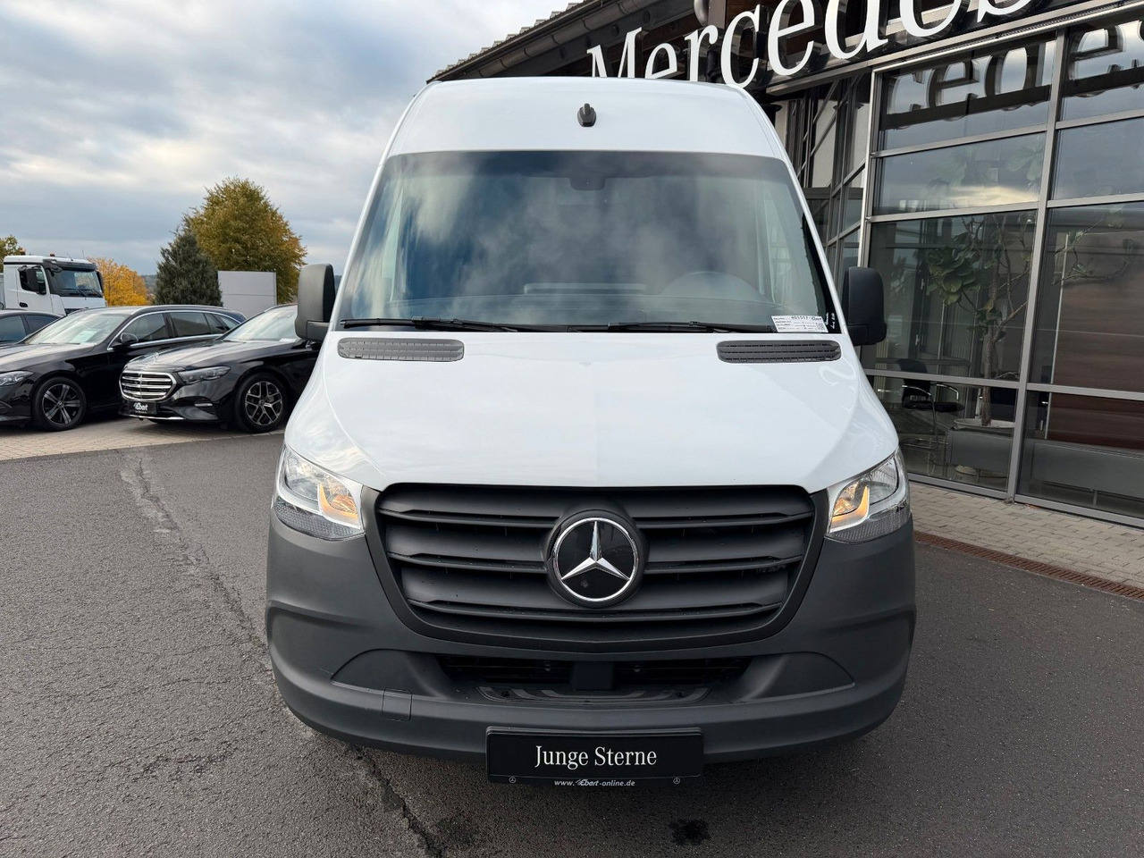 Mercedes-Benz eSprinter 312 Klima SHZ Kamera - כלי רכב מסחרי עם לוח, כלי רכב מסחרי חשמלי: תמונה 2 Mercedes-Benz eSprinter 312 Klima SHZ Kamera - כלי רכב מסחרי עם לוח, כלי רכב מסחרי חשמלי: תמונה 2