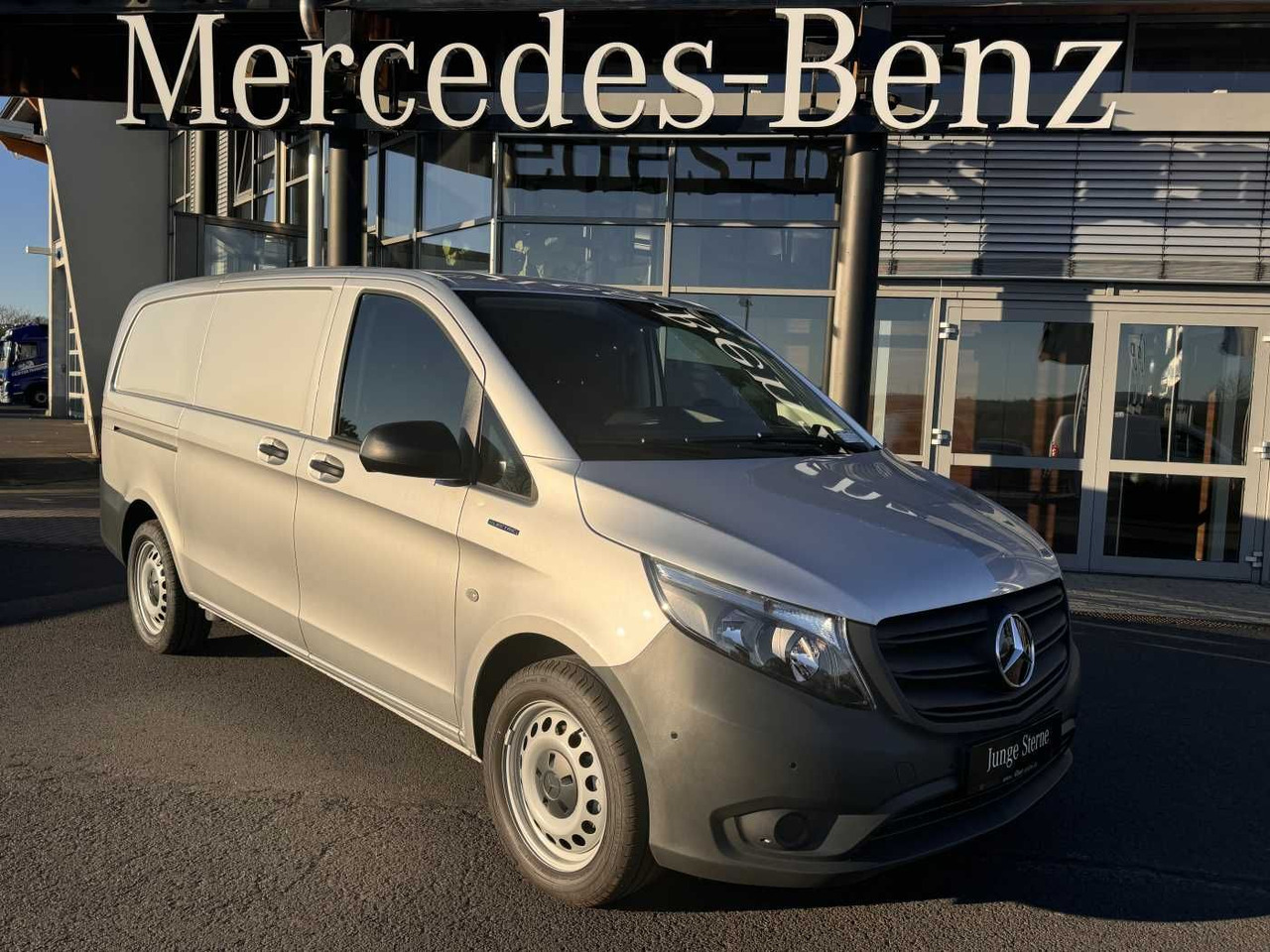 Mercedes-Benz eVito 112 Audio 30 Sitzheizung Kamera Tempomat - כלי רכב מסחרי קטן, כלי רכב מסחרי חשמלי: תמונה 1 Mercedes-Benz eVito 112 Audio 30 Sitzheizung Kamera Tempomat - כלי רכב מסחרי קטן, כלי רכב מסחרי חשמלי: תמונה 1
