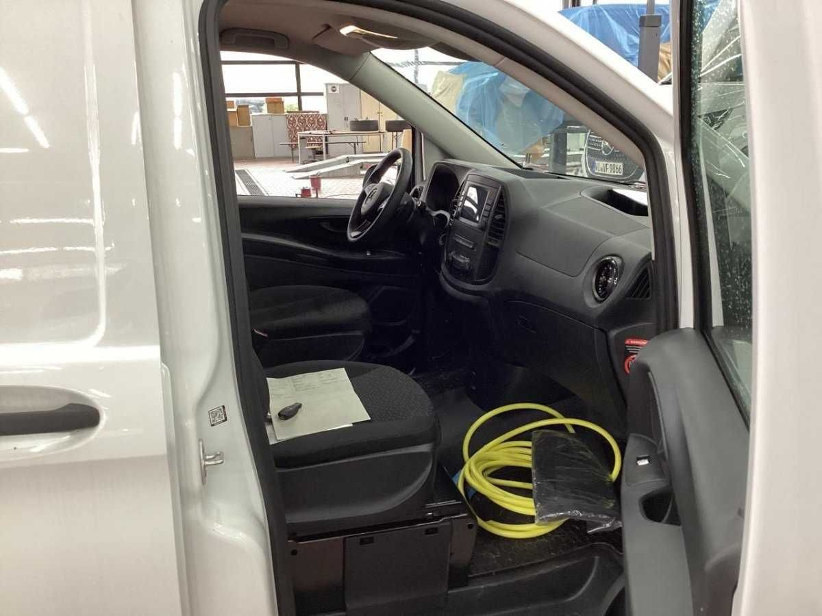 כלי רכב מסחרי קטן, כלי רכב מסחרי חשמלי Mercedes-Benz eVito 112 Klima Kamera Audio30 Heckklappe: תמונה 9