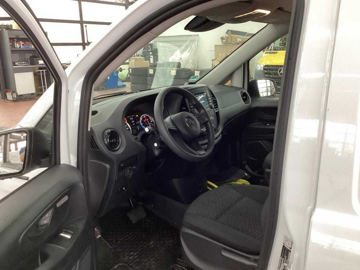 כלי רכב מסחרי קטן, כלי רכב מסחרי חשמלי Mercedes-Benz eVito 112 Klima Kamera Audio30 Heckklappe: תמונה 6