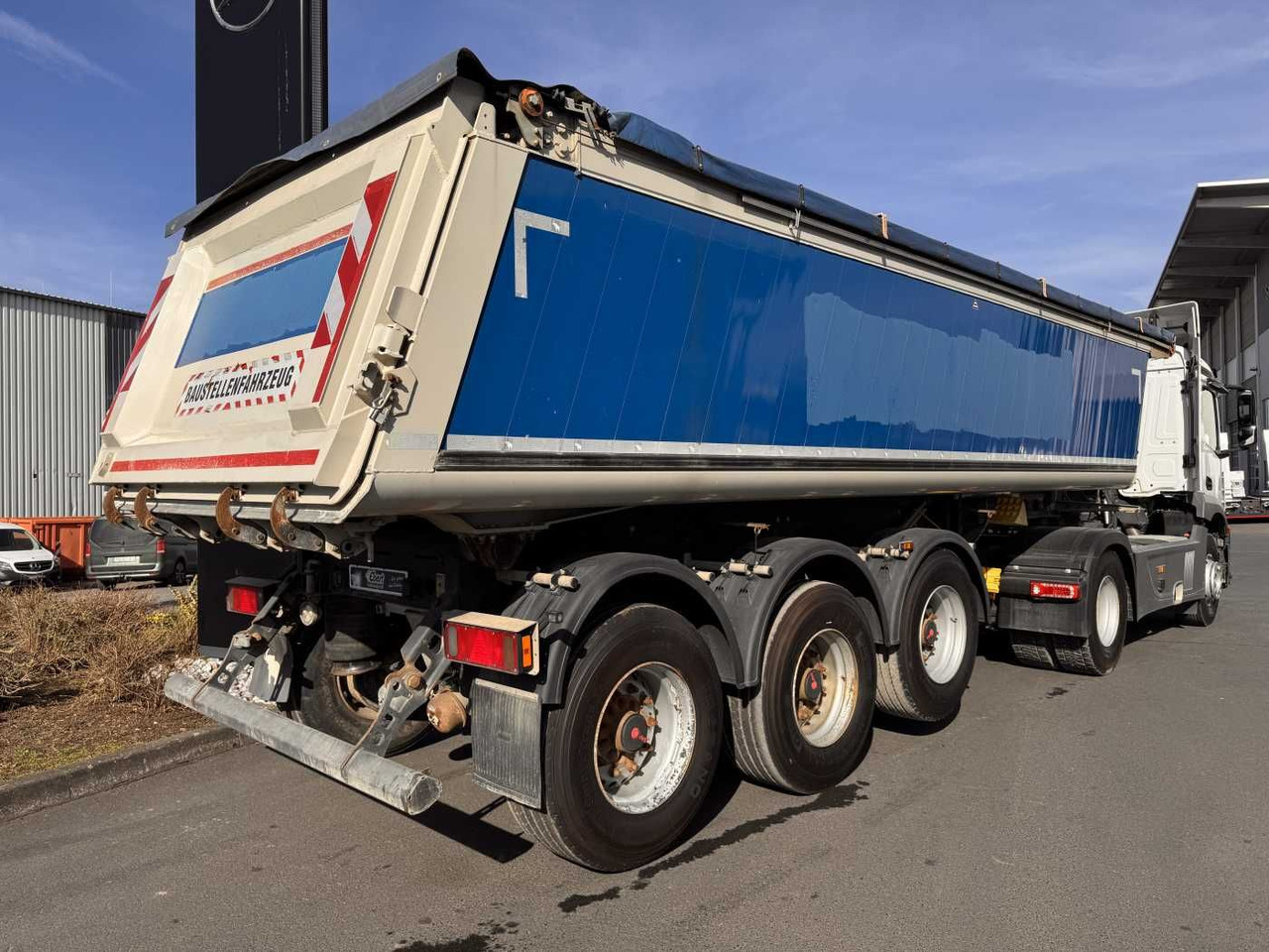 Schmitz Cargobull SGF*S3 SKI 24 SL 7.2 Mulde 23m³ Liftachse 5x Schmitz Cargobull SGF*S3 SKI 24 SL 7.2 Alu-Mulde 23m³ Liftachse - סמיטריילר עם מזהיר: תמונה 1 Schmitz Cargobull SGF*S3 SKI 24 SL 7.2 Mulde 23m³ Liftachse 5x Schmitz Cargobull SGF*S3 SKI 24 SL 7.2 Alu-Mulde 23m³ Liftachse - סמיטריילר עם מזהיר: תמונה 1