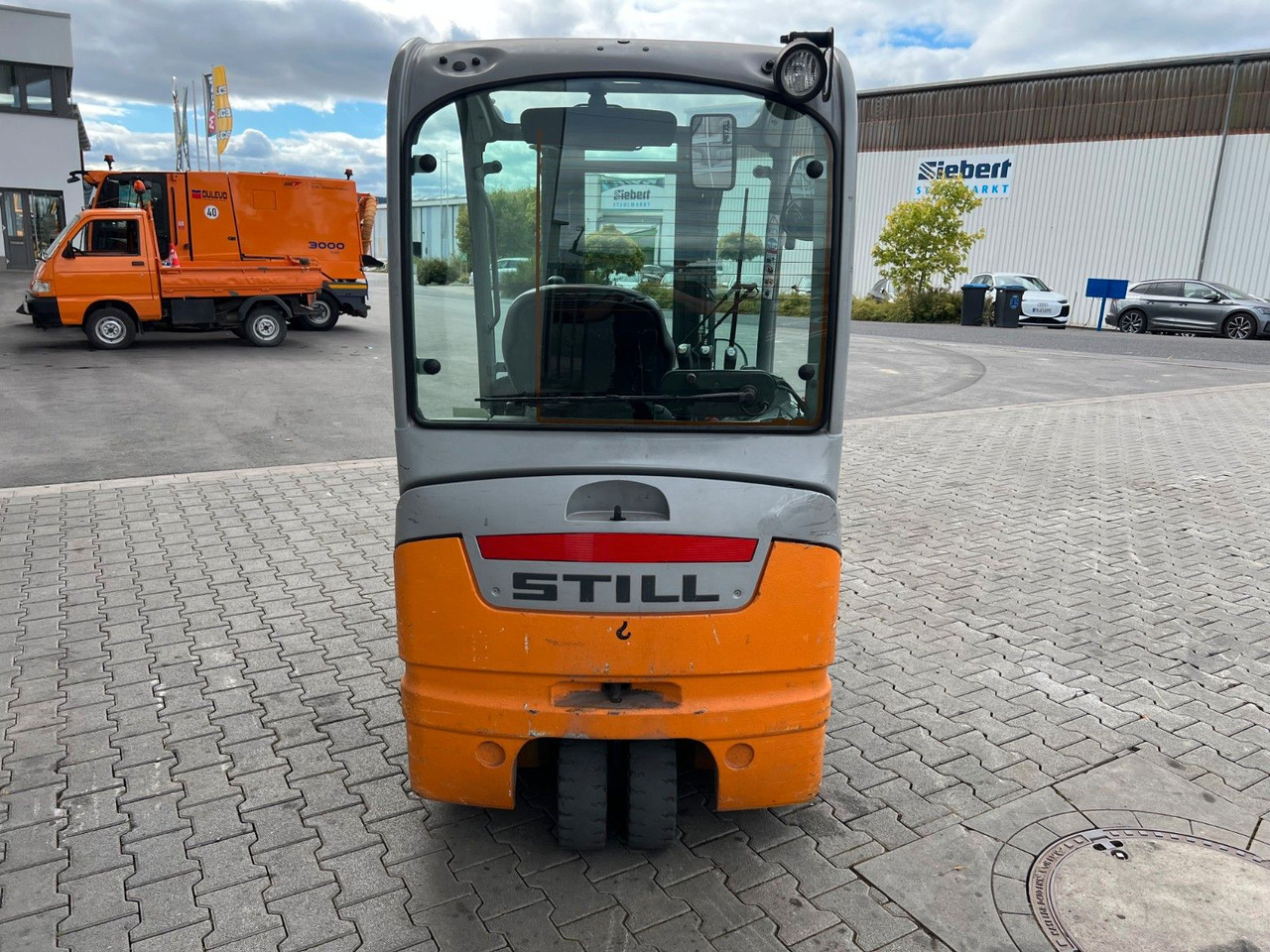 Still RX 20-14 / Triplex: 4,3m / 1.447h / SS / 03.2020 - מלגזה חשמלית: תמונה 5 Still RX 20-14 / Triplex: 4,3m / 1.447h / SS / 03.2020 - מלגזה חשמלית: תמונה 5