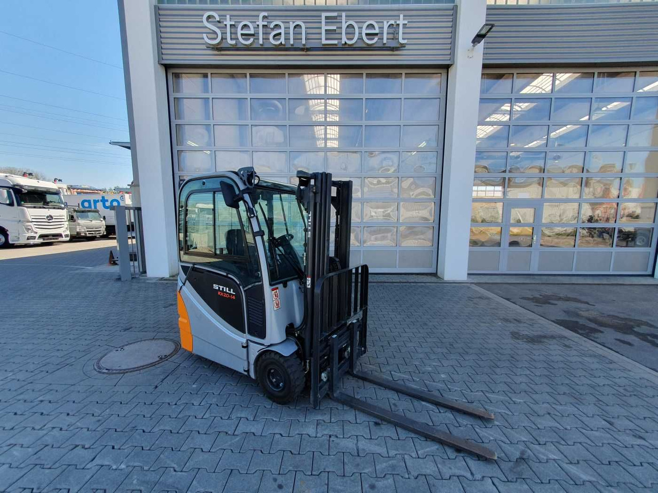 Still RX20-14 / 2016 / Triplex: 4.60m! / 271h / SS - מלגזה חשמלית: תמונה 1 Still RX20-14 / 2016 / Triplex: 4.60m! / 271h / SS - מלגזה חשמלית: תמונה 1