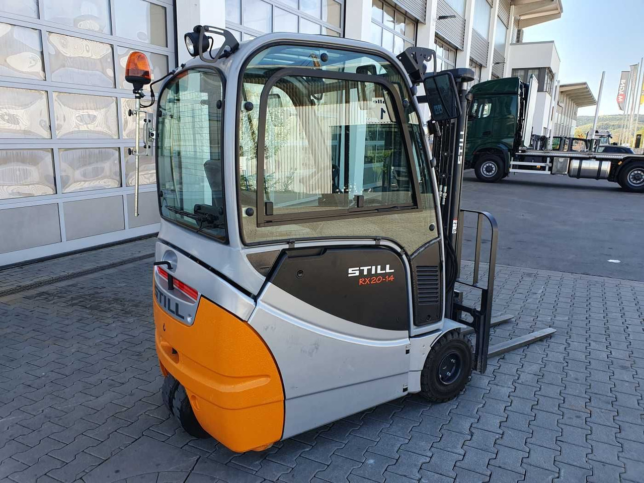 Still RX20-14 / 2016 / Triplex: 4.60m! / 271h / SS - מלגזה חשמלית: תמונה 3 Still RX20-14 / 2016 / Triplex: 4.60m! / 271h / SS - מלגזה חשמלית: תמונה 3