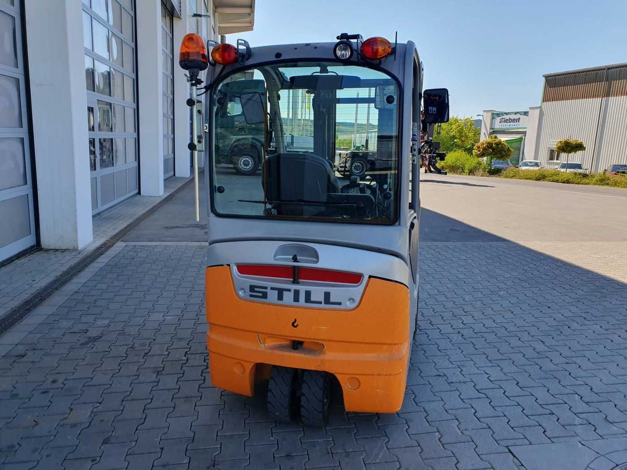 Still RX20-14 / 2023 / Triplex: 4.30m! / 100h! / SS - מלגזה חשמלית: תמונה 4 Still RX20-14 / 2023 / Triplex: 4.30m! / 100h! / SS - מלגזה חשמלית: תמונה 4
