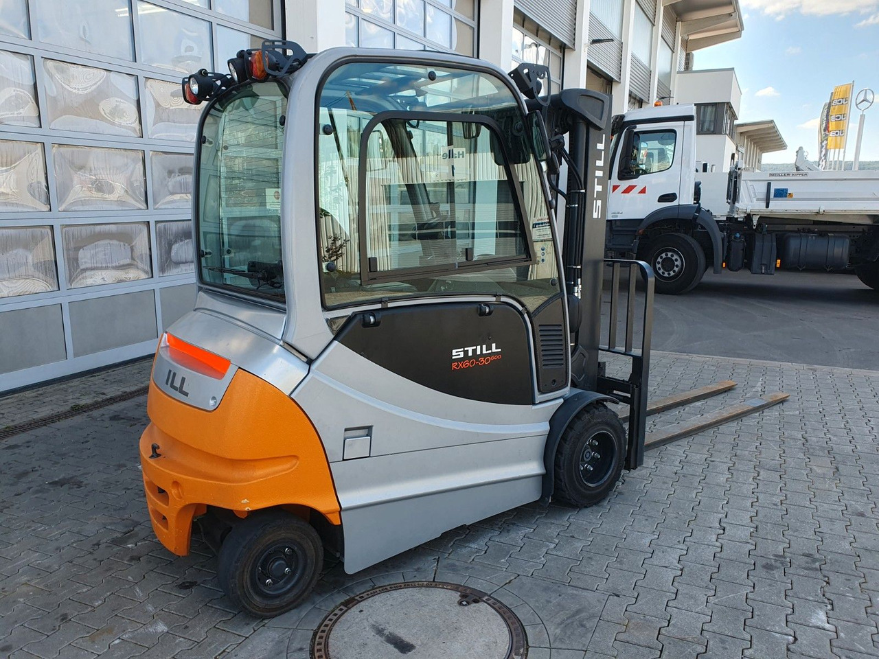Still RX60-30L/600 - Triplex: 4,6m / nur 1.245h / SS - מלגזה חשמלית: תמונה 4 Still RX60-30L/600 - Triplex: 4,6m / nur 1.245h / SS - מלגזה חשמלית: תמונה 4