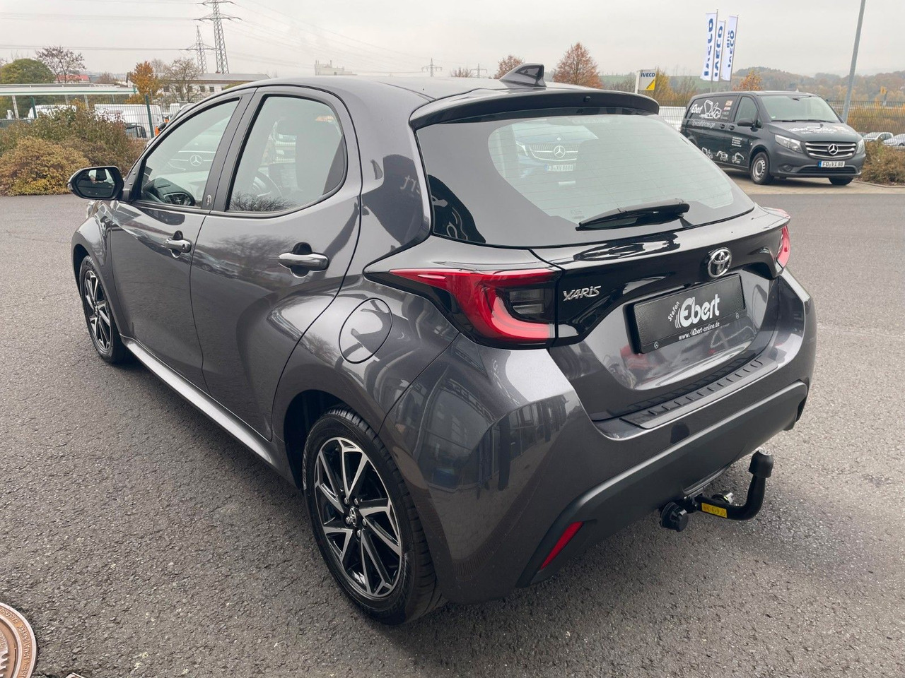 Toyota Yaris 1.5 VVT-iE Aut. Team D AHK+R-Kamera+SHZ - מכונית: תמונה 4 Toyota Yaris 1.5 VVT-iE Aut. Team D AHK+R-Kamera+SHZ - מכונית: תמונה 4