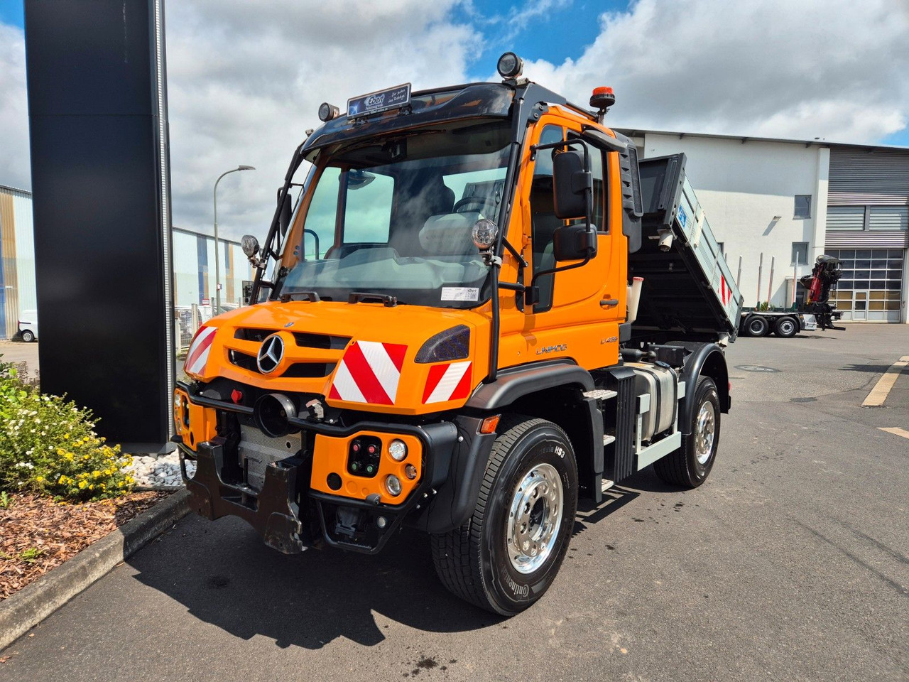 Unimog MB Unimog U435 4x4 Kipper Vario-Pilot Hydrostat - מזהיר: תמונה 2 Unimog MB Unimog U435 4x4 Kipper Vario-Pilot Hydrostat - מזהיר: תמונה 2