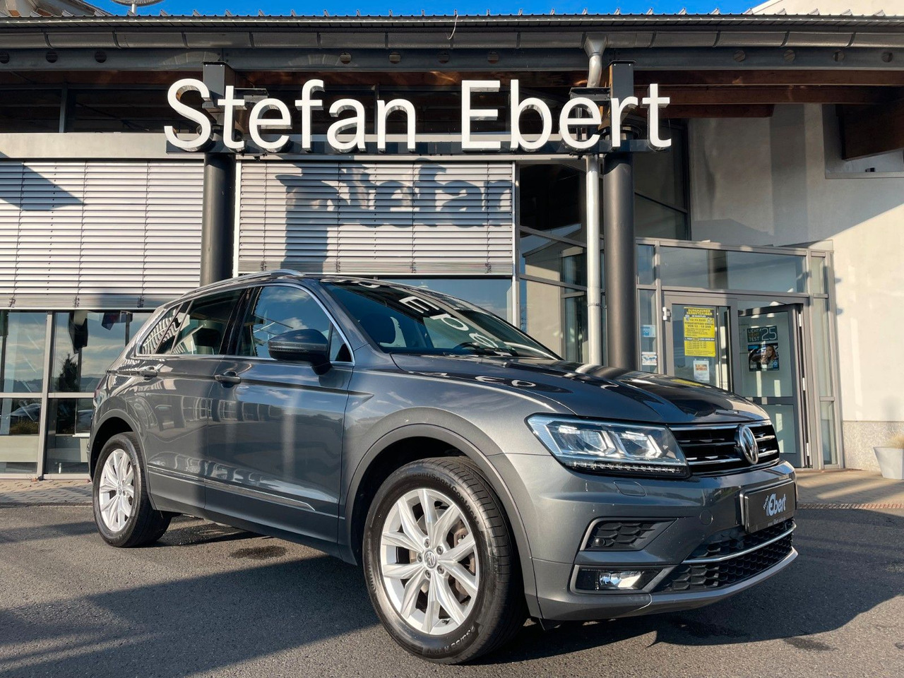 Volkswagen Tiguan 2.0 TSI Highline 4M AHK+LED+DAB+ACC+PDC - SUV: תמונה 1 Volkswagen Tiguan 2.0 TSI Highline 4M AHK+LED+DAB+ACC+PDC - SUV: תמונה 1