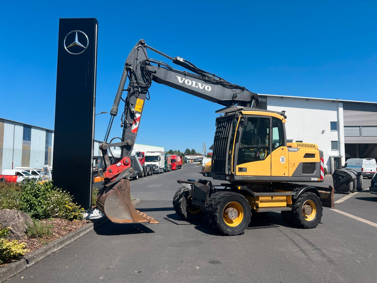 Volvo EW160D / 2014 / 1xTieflöffel / Forstschutzgitter - מחפר גלגלים: תמונה 1 Volvo EW160D / 2014 / 1xTieflöffel / Forstschutzgitter - מחפר גלגלים: תמונה 1
