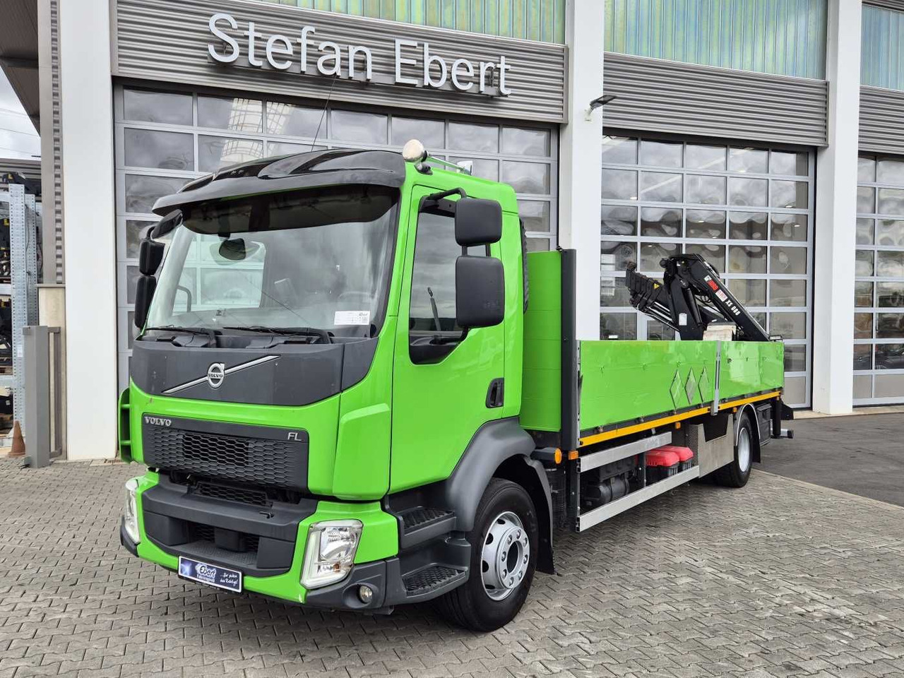Volvo FL 42 R Kran Hiab XS 088 Funk bis 14 m! Kamera - משאית צד נופל/ שטוחה, משאית מנוף: תמונה 2 Volvo FL 42 R Kran Hiab XS 088 Funk bis 14 m! Kamera - משאית צד נופל/ שטוחה, משאית מנוף: תמונה 2