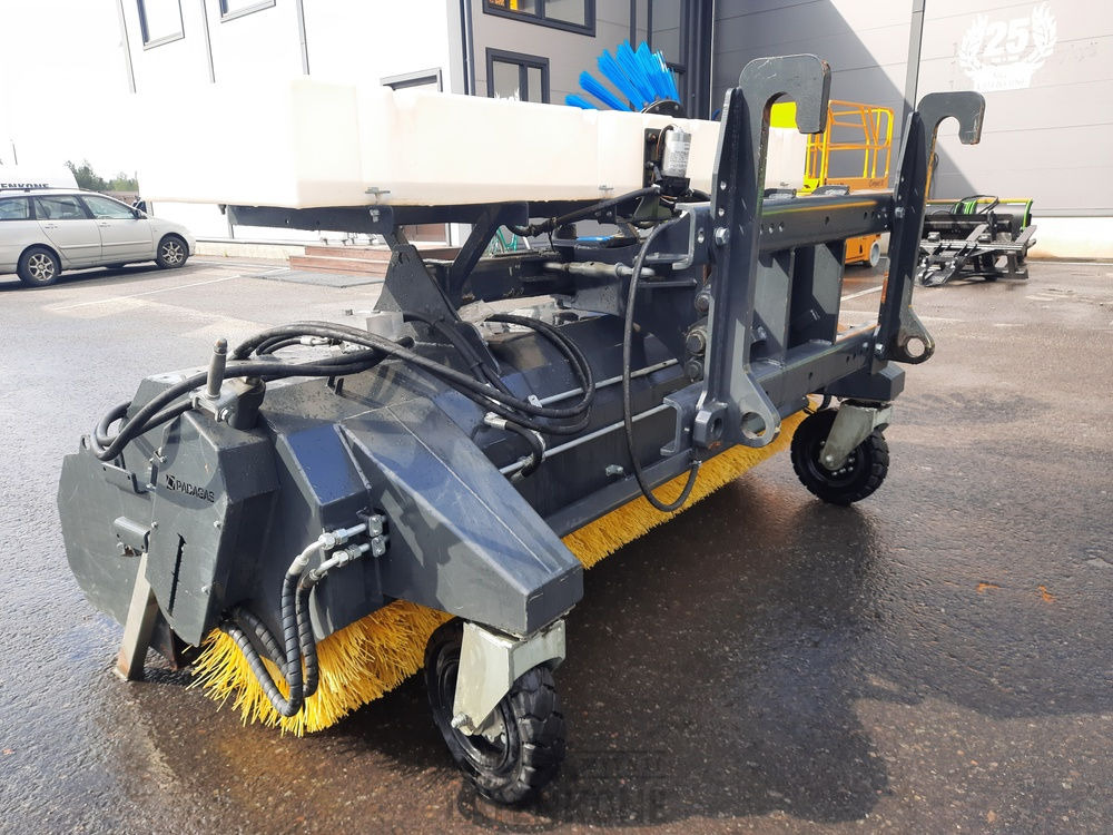 מטאטא עבור מכונת בנייה Padagas Profi H 2501 BH keräävä harjalaite: תמונה 14