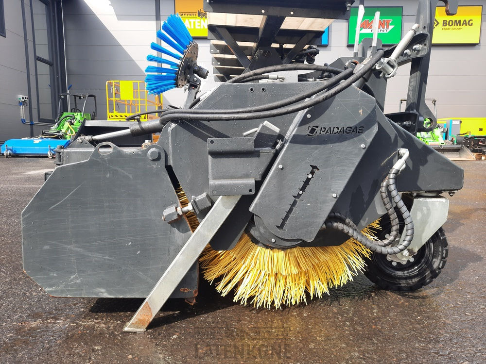 מטאטא עבור מכונת בנייה Padagas Profi H 2501 BH keräävä harjalaite: תמונה 20