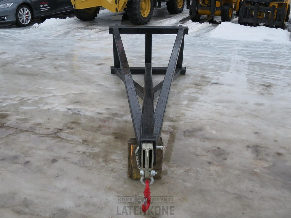 Volvo Kuormaajan nostopuomi 5ton Volvo BM - זרוע עבור מעמיס גלגלים: תמונה 3 Volvo Kuormaajan nostopuomi 5ton Volvo BM - זרוע עבור מעמיס גלגלים: תמונה 3