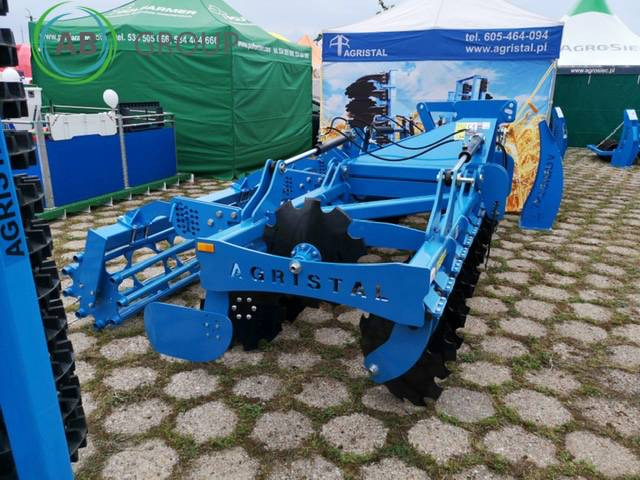 Agristal BTH hydraulic folding disc harrow 4.5 m - משדדה: תמונה 3 Agristal BTH hydraulic folding disc harrow 4.5 m - משדדה: תמונה 3