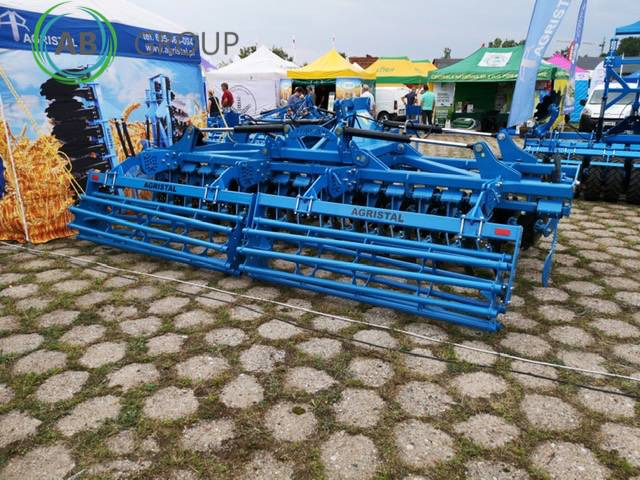 Agristal BTH hydraulic folding disc harrow 4.5 m - משדדה: תמונה 1 Agristal BTH hydraulic folding disc harrow 4.5 m - משדדה: תמונה 1