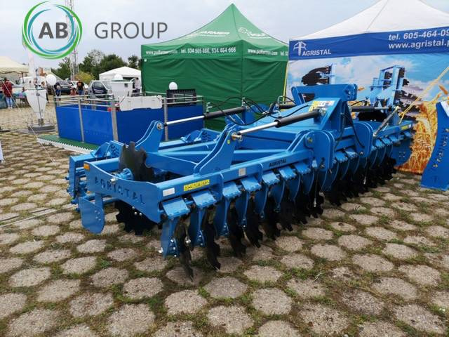 Agristal BTH hydraulic folding disc harrow 4.5 m - משדדה: תמונה 4 Agristal BTH hydraulic folding disc harrow 4.5 m - משדדה: תמונה 4