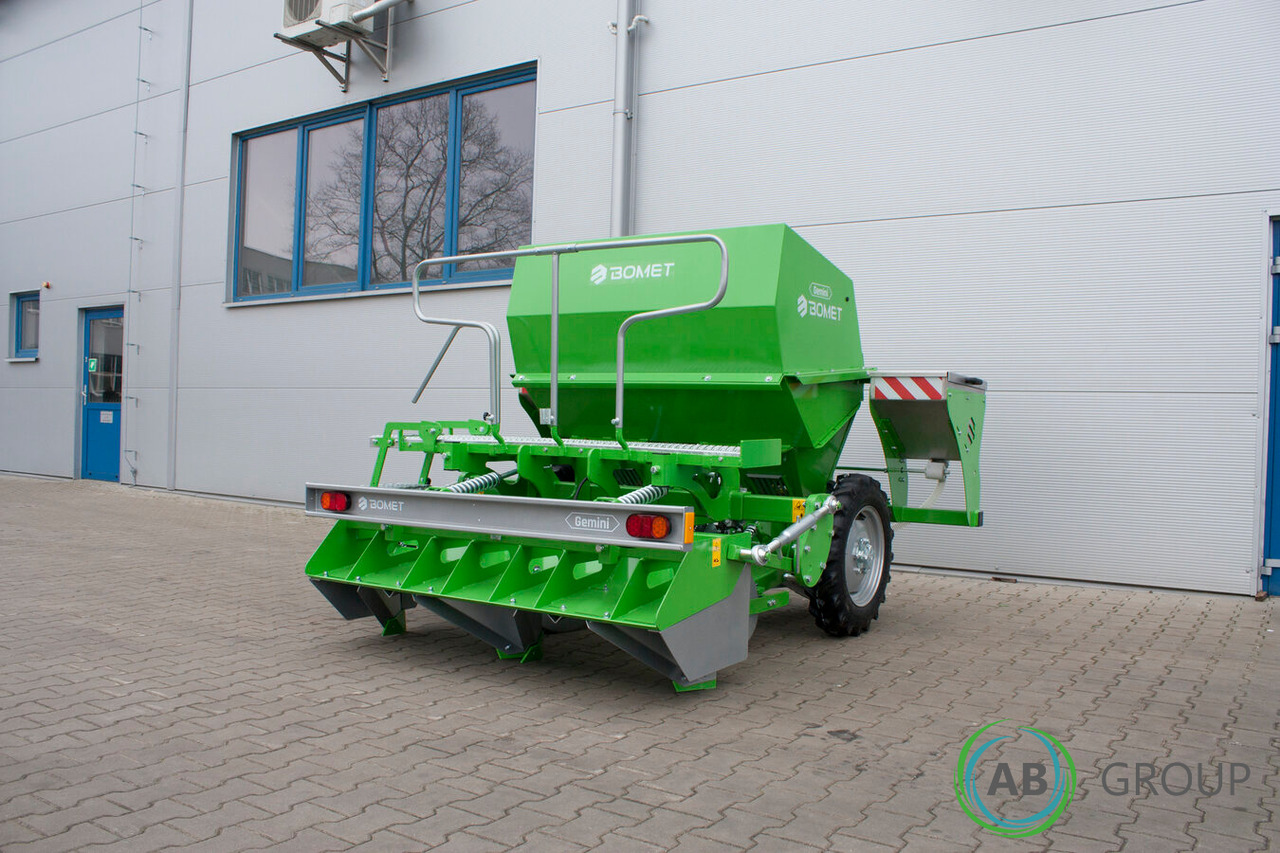 Bomet Gemini S339/1 two-row potato planter (inter-row width: 75 - 90 cm) - משתיל תפוחי אדמה: תמונה 1 Bomet Gemini S339/1 two-row potato planter (inter-row width: 75 - 90 cm) - משתיל תפוחי אדמה: תמונה 1