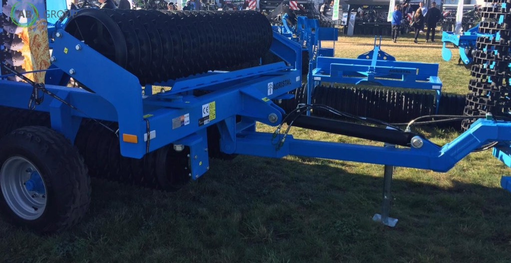 Cambridge hydraulically foldable roller 6.2 m 530 mm Agristal WUC - רולר חקלאי: תמונה 2 Cambridge hydraulically foldable roller 6.2 m 530 mm Agristal WUC - רולר חקלאי: תמונה 2