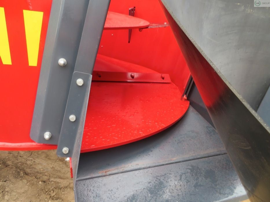 Fimaks Vertical Mixer feeder 5,5 m3 - עגלת מערבל מספוא: תמונה 3 Fimaks Vertical Mixer feeder 5,5 m3 - עגלת מערבל מספוא: תמונה 3