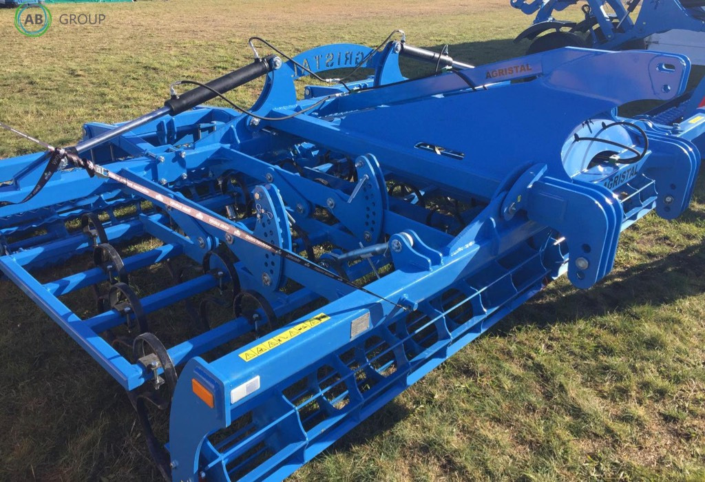 Hydraulically folding seedbed cultivator 4,2 m Agristal AU - קלטרת: תמונה 3 Hydraulically folding seedbed cultivator 4,2 m Agristal AU - קלטרת: תמונה 3