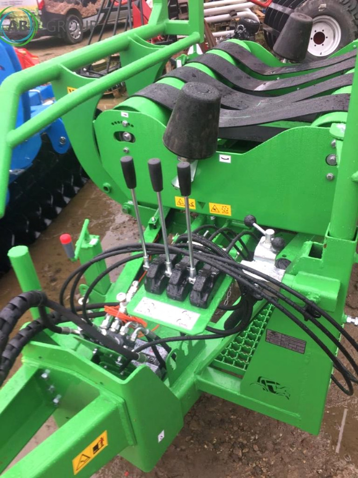 Inter-Tech self loading bale wrap GO01 - עוטף צרור: תמונה 2 Inter-Tech self loading bale wrap GO01 - עוטף צרור: תמונה 2