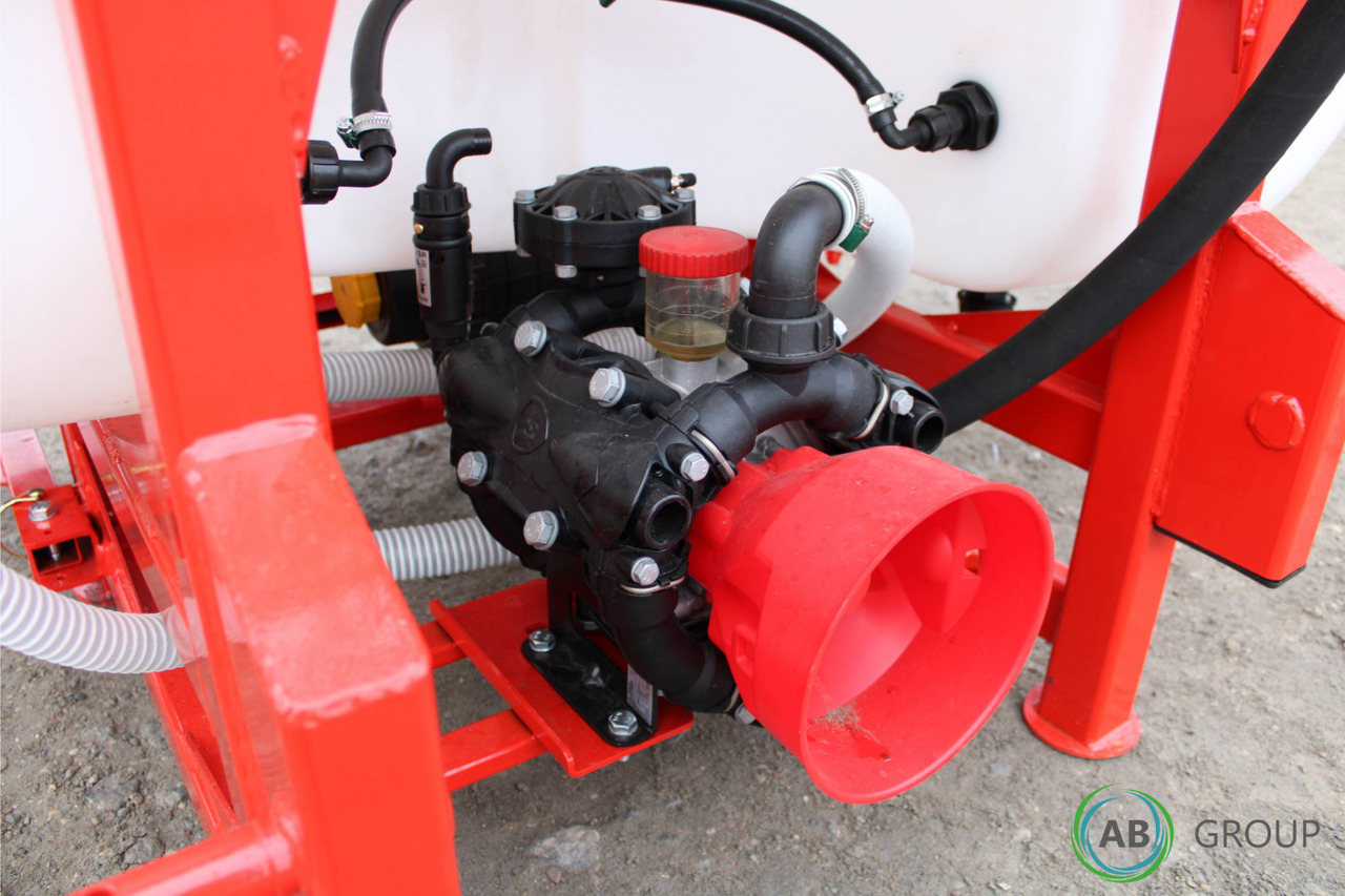 Lisicki PO35/4 1000l sprayer - מרסס נגרר: תמונה 3 Lisicki PO35/4 1000l sprayer - מרסס נגרר: תמונה 3