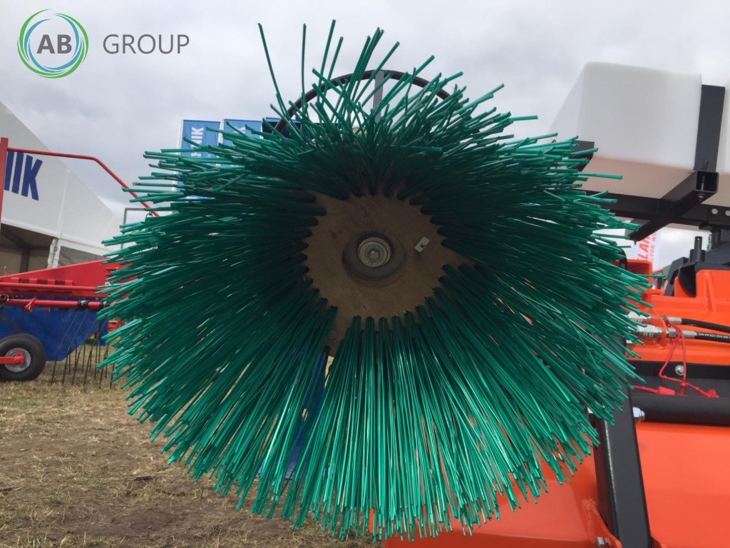 Metal-Technik TOP MT tractor road sweeper 2 m - מטאטא עבור כלי רכב עירוני/ מיוחד: תמונה 2 Metal-Technik TOP MT tractor road sweeper 2 m - מטאטא עבור כלי רכב עירוני/ מיוחד: תמונה 2