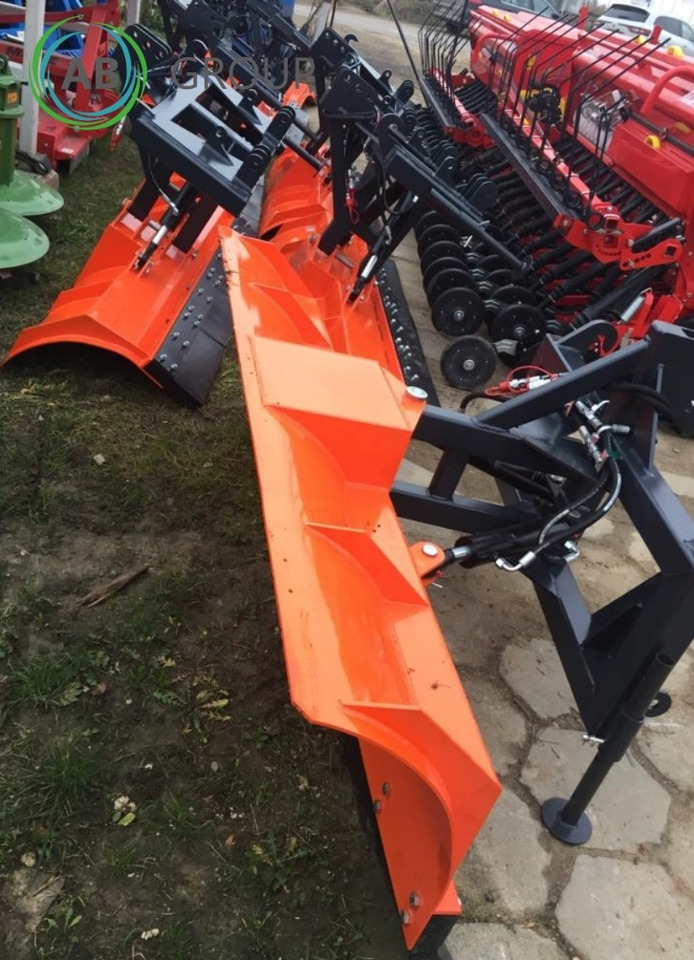 Metal-Technik straight snow plow 2m - מחרשת שלג עבור מכונה חקלאית: תמונה 1 Metal-Technik straight snow plow 2m - מחרשת שלג עבור מכונה חקלאית: תמונה 1