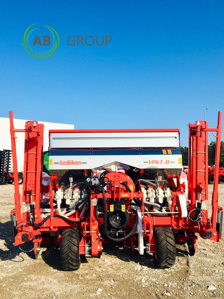Ozdoken VPKT-DG8 eight-row pneumatic precision seeder with depth fertilization - מכונת זריעה מדויקת: תמונה 1 Ozdoken VPKT-DG8 eight-row pneumatic precision seeder with depth fertilization - מכונת זריעה מדויקת: תמונה 1