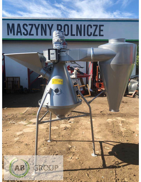 Pom Augustów separator ziarna M502 - מנקה דגנים: תמונה 1 Pom Augustów separator ziarna M502 - מנקה דגנים: תמונה 1
