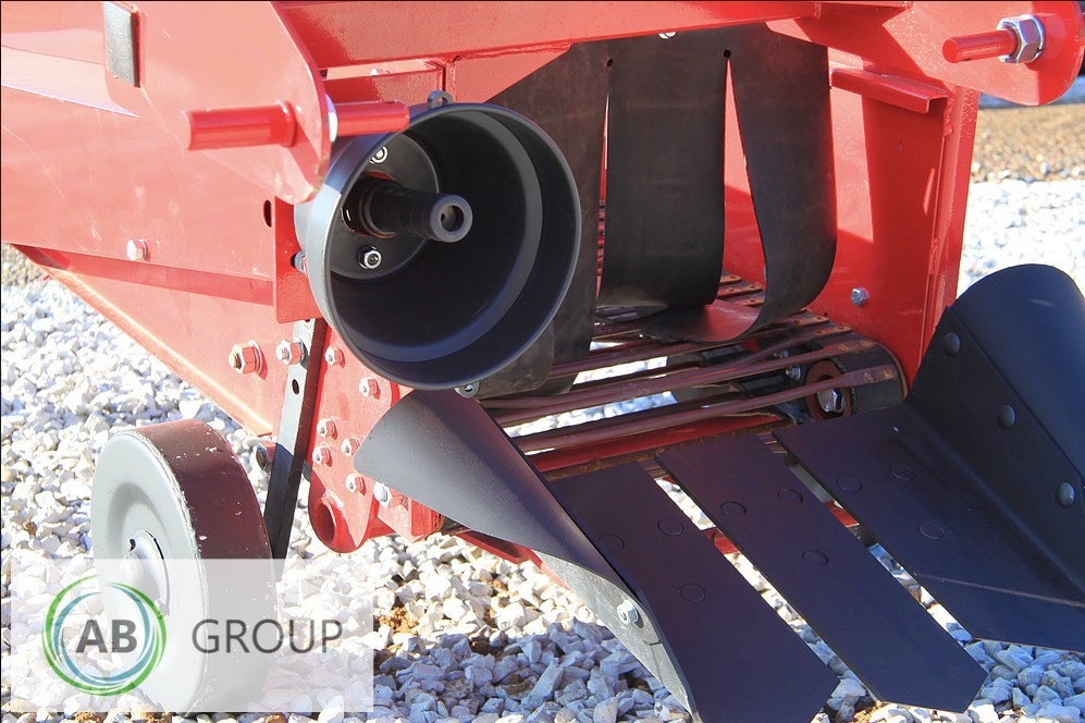 Wirax single-row potato digger - מקצרת תפוחי אדמה: תמונה 5 Wirax single-row potato digger - מקצרת תפוחי אדמה: תמונה 5