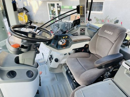 Claas AXION 830 CEBIS - טרקטור חקלאי: תמונה 3 Claas AXION 830 CEBIS - טרקטור חקלאי: תמונה 3
